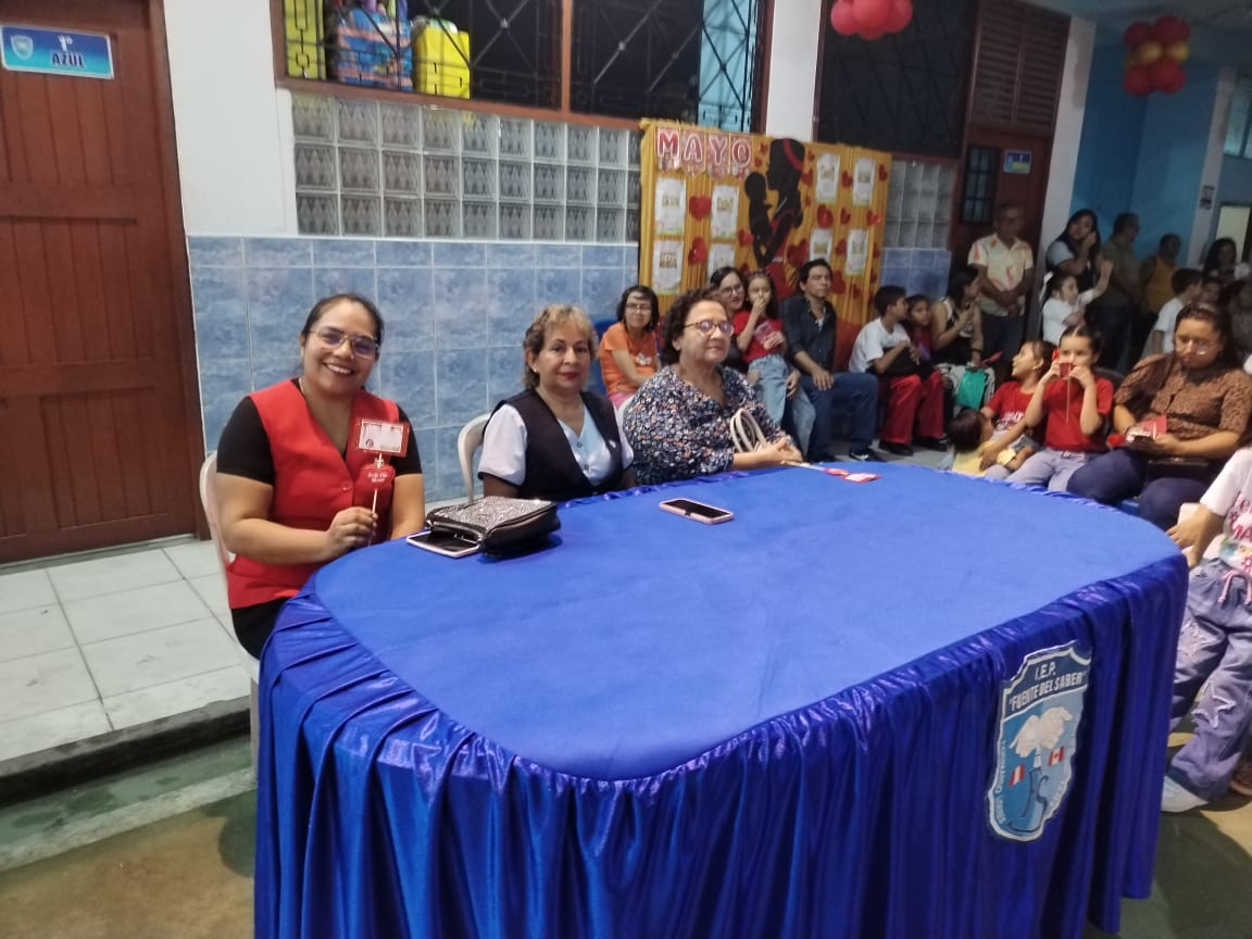 Celebración del Día de la Madre en la IEP “Fuente del Saber”
